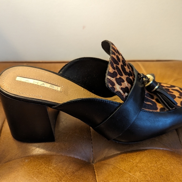 Tahari Porter leapord mule, size 9 - Picture 3 of 4
